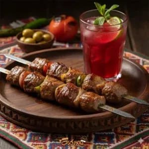 ترکیب غذا و نوشیدنی محلی با کباب‌ ها