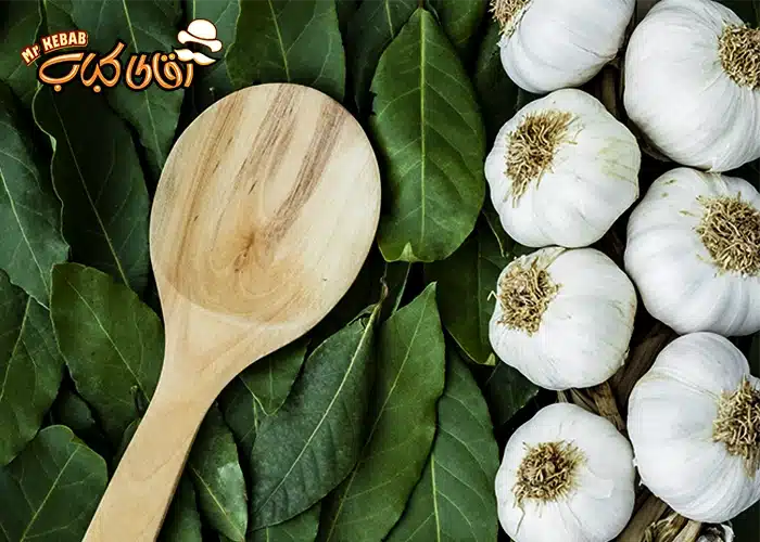 مراحل تهیه سیر قلیه گیلانی