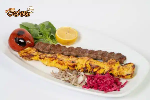 کباب ترش اصیل گیلانی در رستوران آقای کباب با رب انار محلی