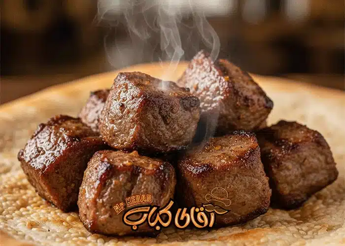 عکس کباب چنجه آبدار و تازه روی نان داغ